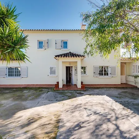 Villa Viky *